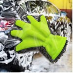1x Car Wash Mitt Microfibre Scrub Chenille 5 Finger Glove Scratch