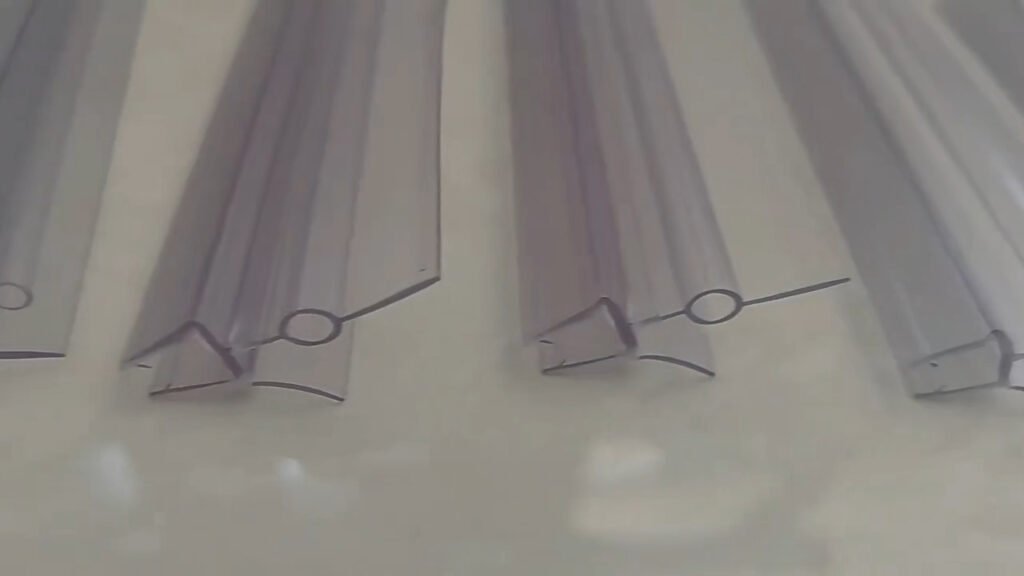 Shower Screen Door Seal Strip 4-6mm Glass Bath Door Seal Gap 20mm