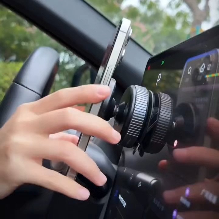 Magnetic Phone Vacuum Holder for iPhone Android Car Smartphone