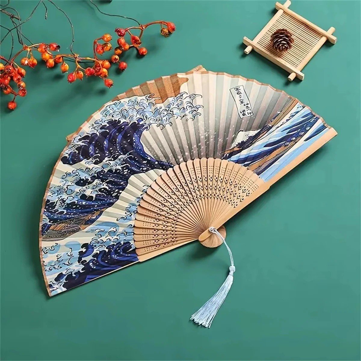 Folding Fan Hand Held Silk Bamboo Fan Style Wedding Party Dance Fans Folding Fan Hand Held Silk Bamboo Fan Style Wedding Party Dance Fans